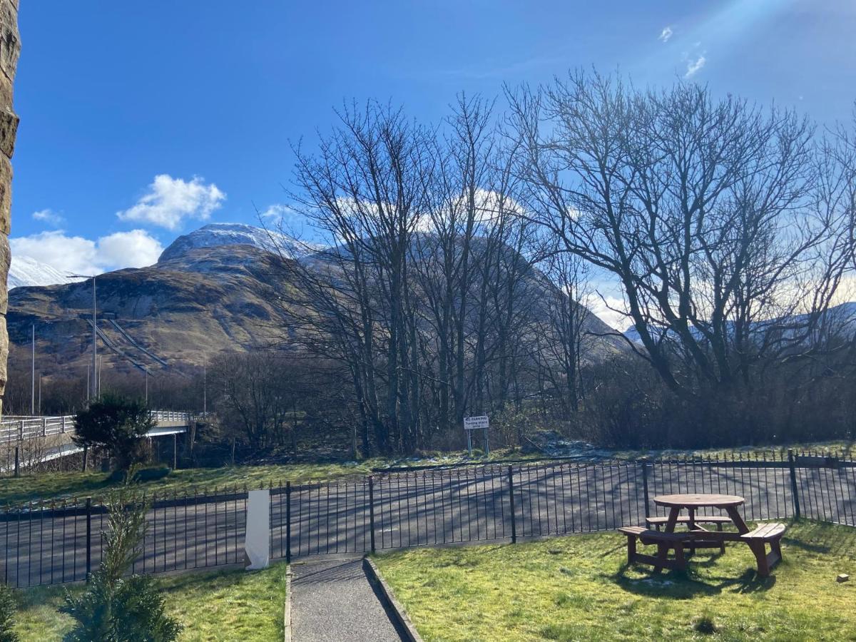 Victoria House Bed And Breakfast Fort William Exterior foto